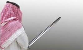 بالفيديو .. سعودي يعتق رقبة قاتل اثنين من أبنائه بخميس مشيط