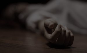 قتلها ووضعها في حقيبة سفر