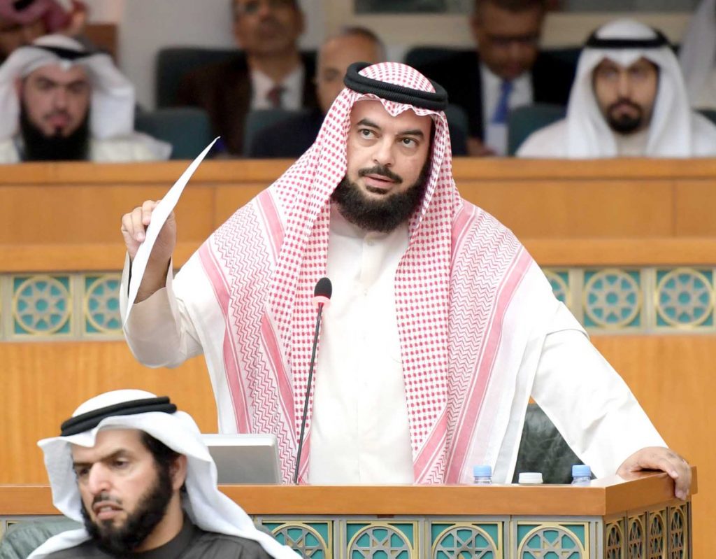 جمعان الحربش: استقالة رشا الرومي من «الكويتية» مُسببة.. نريد أن نعرف الحقيقة؟