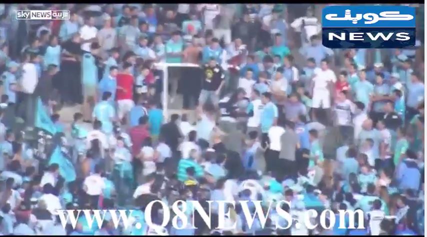 بالفيديو منتهى القسوة.. مقتل مشجع بعد “إلقائه” من المدرجات فى ديربي الأرجنتين!!