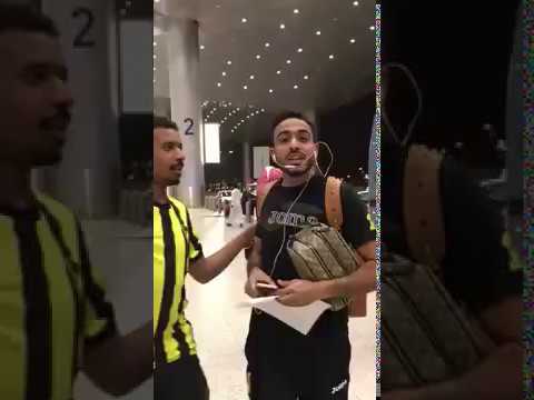 بالفيديو…لماذا ركل كهربا هاتف مشجع سعودي؟