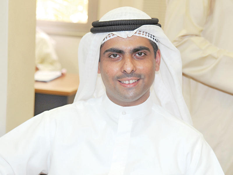 العدساني: على التأمينات التخارج من «صندوق الموانئ»