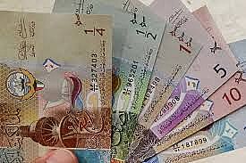 مجهولان سلبا هنديا 40 دينارا وألف روبية في المطلاع