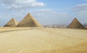 فيديو…13 سرا مذهلاً يكتشفه علماء روس عن الاهرامات