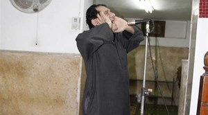 “شاهد” صورتين لايام مظهر أبو النجا الأخيرة بالمسجد