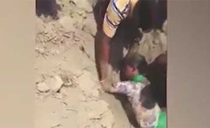 بالفيديو.. مراهقة تخرج من “قبرها” حية بعد دفنها بساعتين !