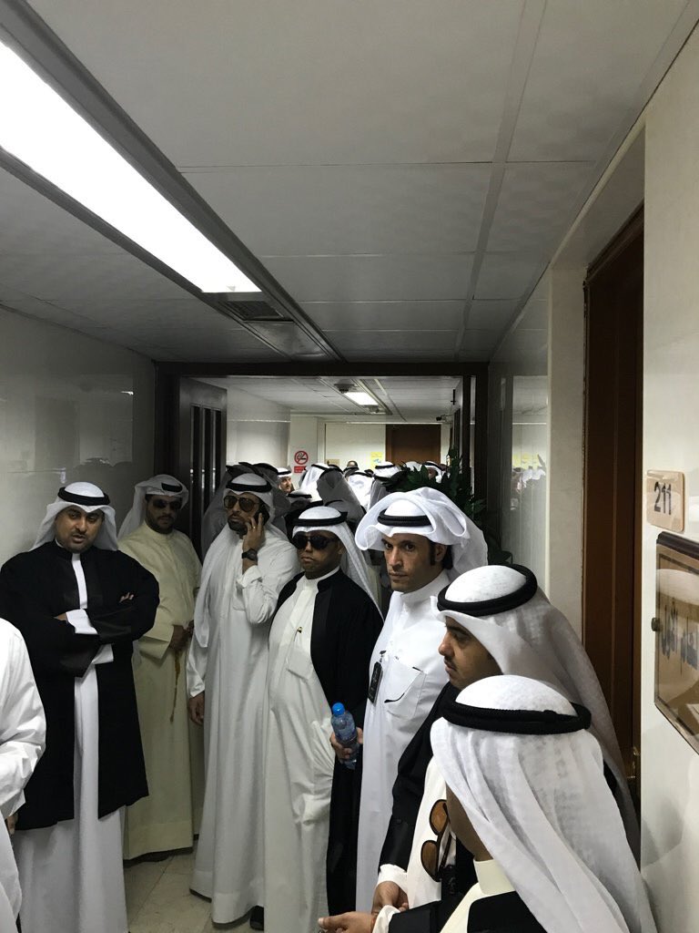 النائب العام يرفض استقبال وفد #جمعية_المحامين_الكويتية لمناقشة حبس المحامي #مشعل_الخنه