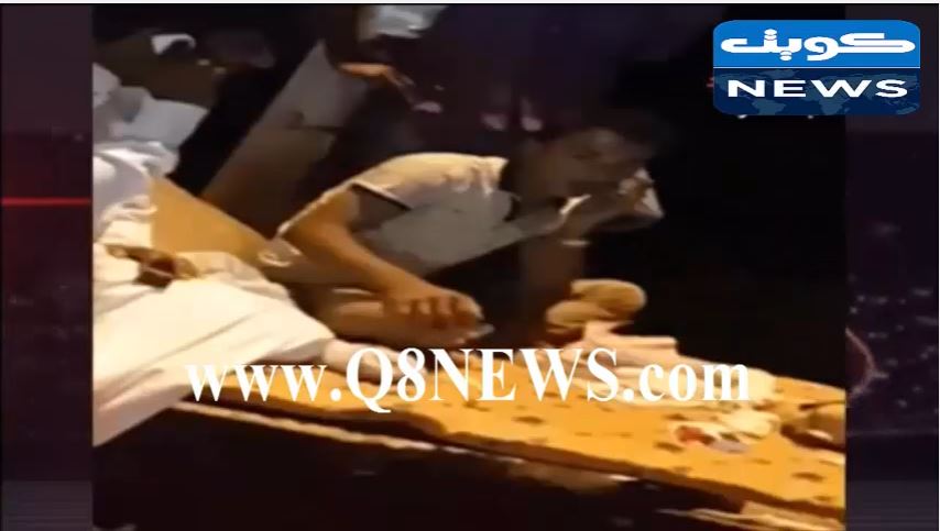 فيديو…‫يمنيين يبيعون القات في جازان‬!!