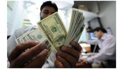 السعودية.. تحويلات الأجانب تنخفض مجدداً
