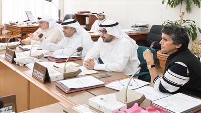 خفض سن التقاعد لمن يرعى معاقًا