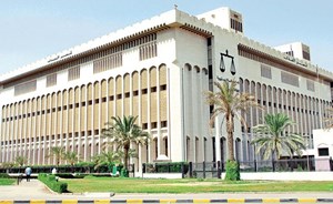 الحكم بموت مواطن موتاً حكيماً بعد اختفاء قارب ربع القرن
