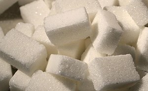 ماذا يحدث لدماغ الإنسان حين يتوقف عن استهلاك السكر؟