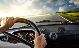حيل بسيطة لمواجهة ارتفاع درجة الحرارة داخل سيارتك