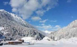 لماذا تمنع هذه القرية السويسرية السياح من التقاط الصور؟