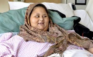 صورة.. كيف بدت أسمن امرأة في العالم بعد المرحلة الأولى من العلاج؟