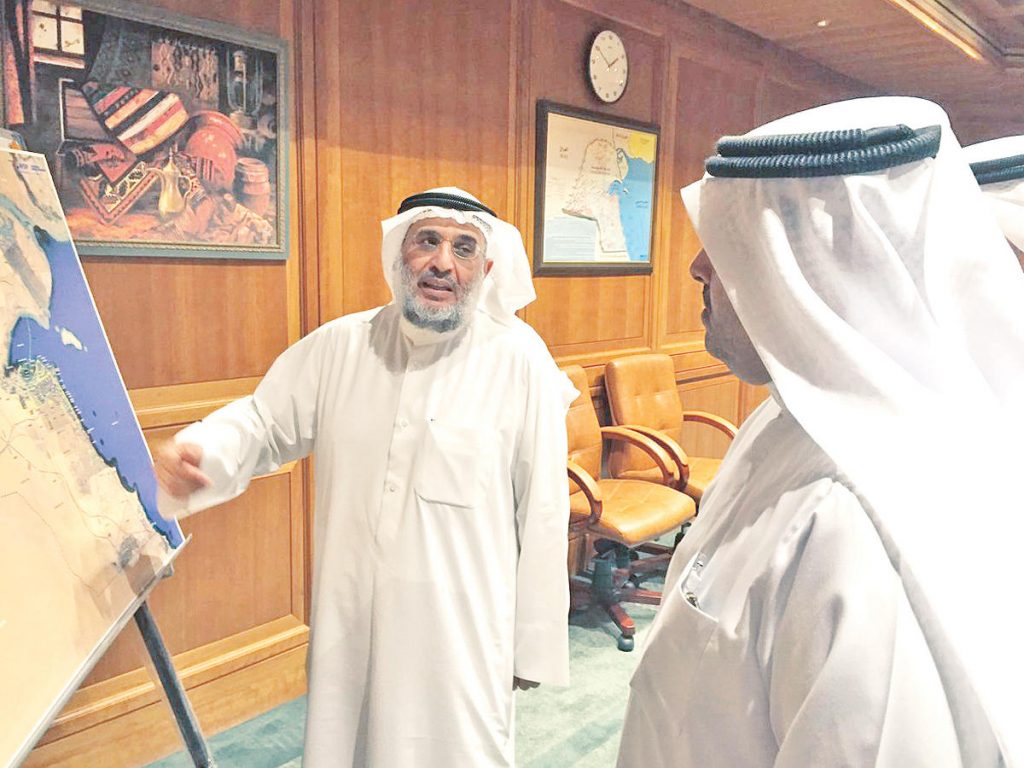 الحجرف: وزير الأشغال وعدنا بتطوير طرق الجهراء والفروانية قريباً