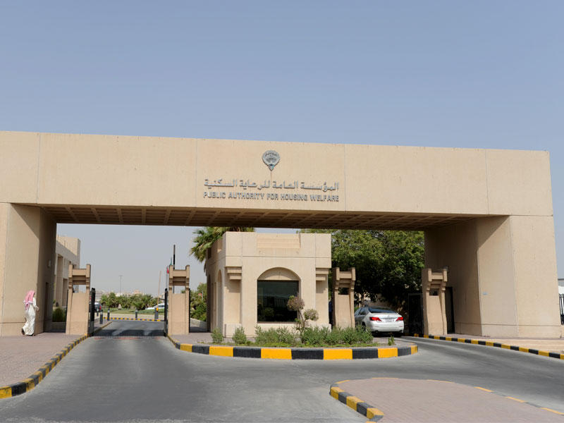 تدوير في «السكنية» يقوده الشباب