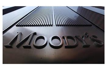 موديز تخفض تصنيف عمان والبحرين