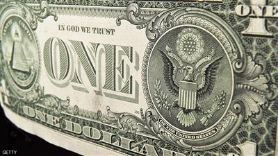 أكبر هبوط فصلي للدولار في 7 سنوات