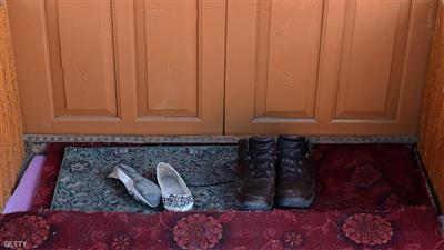 تأخرت زوجته في تقديم وجبة العشاء.. فقتلها !