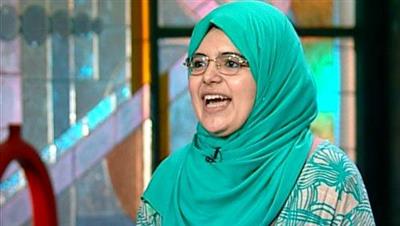 الأولى على الثانوية العامة في مصر: نعيش فى غرفة واحدة كأنها «قصر».. وفخورة بوالدي «حارس العقار»