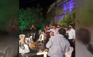 بالفيديو.. فقد السيطرة على سلاحه ليتحول عرس في لبنان إلى كارثة ‎!