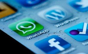 جريمة مروعة في الإمارات ..فوجئ بمقاطع لزوجته على جوال صديق عمره!