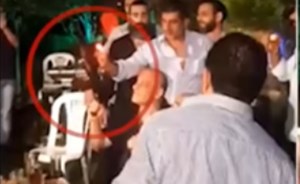 بالفيديو: عريس يطلق النار بالخطأ على مصور حفل الزفاف