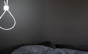 حاولت الانتحار بسبب حماتها.. منعت زوجها عنها وما فعلته بها لا يصدق!