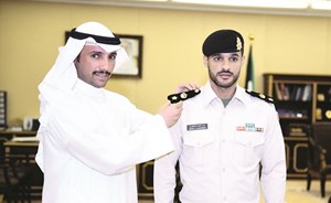 الغانم يقلّد بدر المطوع رتبة مقدم