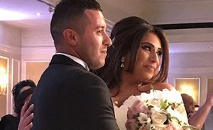 ذهبا لشهر عسل فاحتجزتهما شرطة أميركا لأن العريس مسلم!