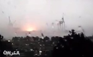 مصور يوثق عاصفة قوية تضرب اسطنبول.. وفجأة!