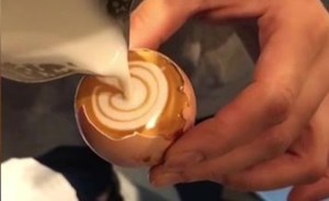 بالفيديو.. تقديم قهوة إسبريسو في قشر البيض