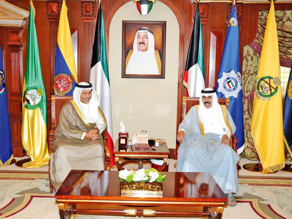 ولي العهد يستقبل الغانم والمبارك وعدداً من الوزراء وقيادات بالحرس