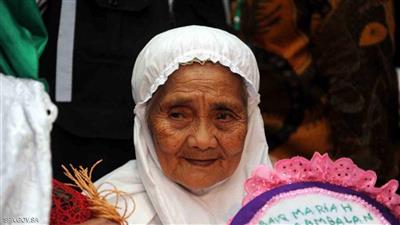 «مارية محمد أَكْبَر».. أكبر معمرة إندونيسية تصل الأراضي المقدسة لأداء فريضة الحج