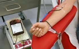 التبرع بالدم مقابل إسقاط المخالفات يثير الجدل بين المغردين.. والإفتاء: حرام