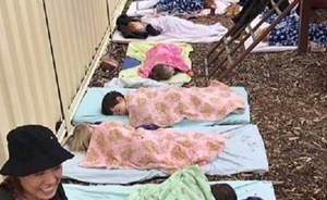 لهذا السبب يجب أن ينام الأطفال في العراء في الشتاء