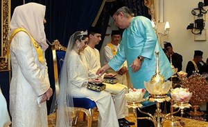 مهر أميرة ماليزية.. سندويتش همبرغر!