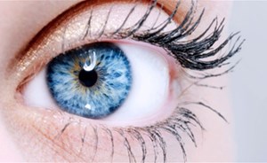 اختبار عين يكشف الإصابة بالزهايمر قبل 20 عاماً من ظهور الأعراض!