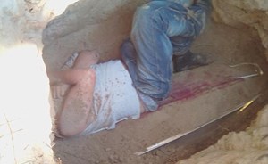 شاب ينبش قبر حبيبته المتوفاة بعد انزعاجه من مطاردتها له بالأحلام