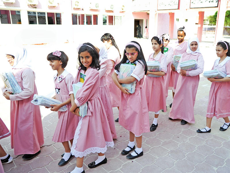 قطار العام الدراسي الجديد ينطلق غداً بـ 80 ألف معلم وإداري