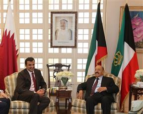 سمو الأمير يستقبل أمير دولة قطر بمقر الكويت لدى الأمم المتحدة