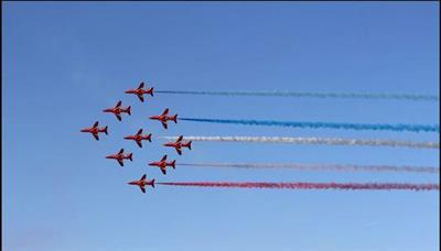 وزارة الدفاع: «الأسهم الحمراء» على شاطئ الخليج.. الخميس