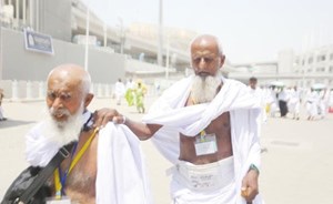 لماذا انتظر باكستانيان 25 عاماً لأداء مناسك الحج؟