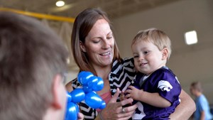 رجل يخطف أطفاله ليلقن “مربيتهم” درسا لن تنساه أبد الدهر