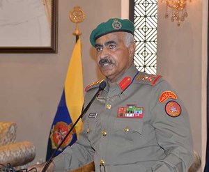 وزير الدفاع يأمر بنقل وتأمين مرضى الدفاع والداخلية من ولاية (فلوريدا)