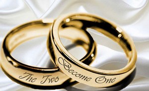 ومن الحب ما سجن.. وافد وسيم يقود إماراتية للحبس والإفلاس