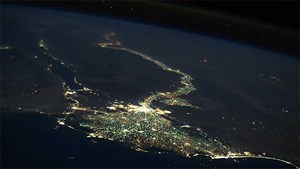 رائد فضاء روسي ينشر “صورة مذهلة” لمصر