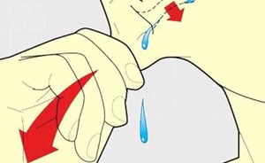 بهذه الحيل تخلص من تراكم الماء في أذنك