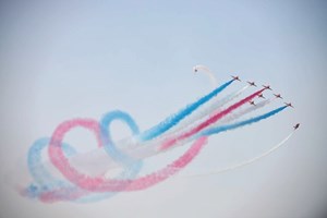 « الأسهم الحمراء »احتراف جوي .. بتعاون كويتي – بريطاني